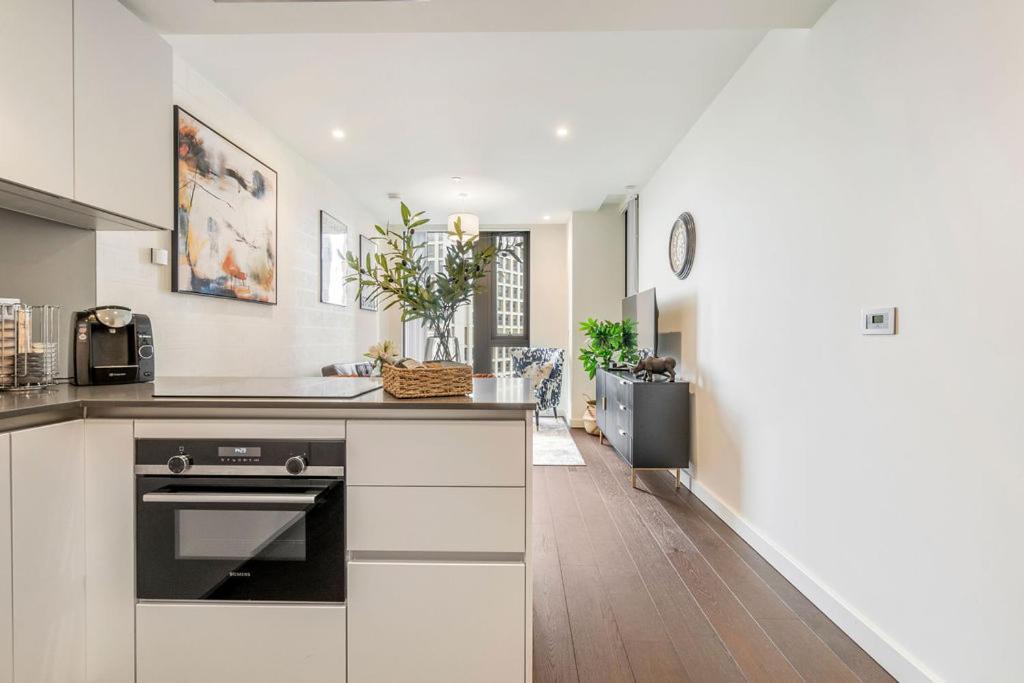 Apartment Luxurious 1 Bedroom In London