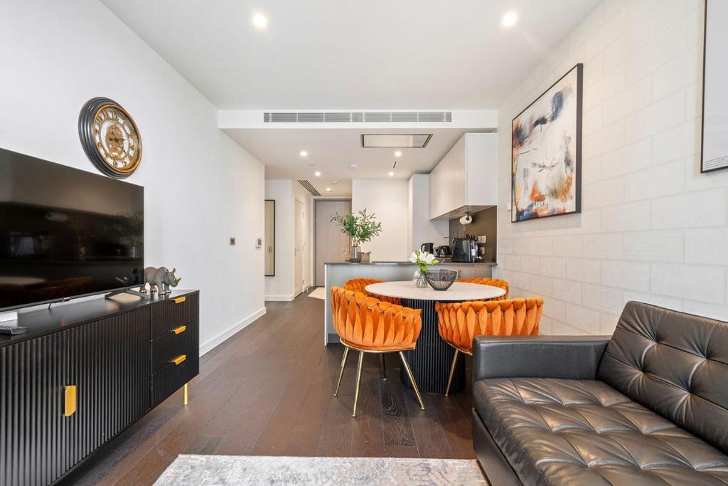 Apartment Luxurious 1 Bedroom In *